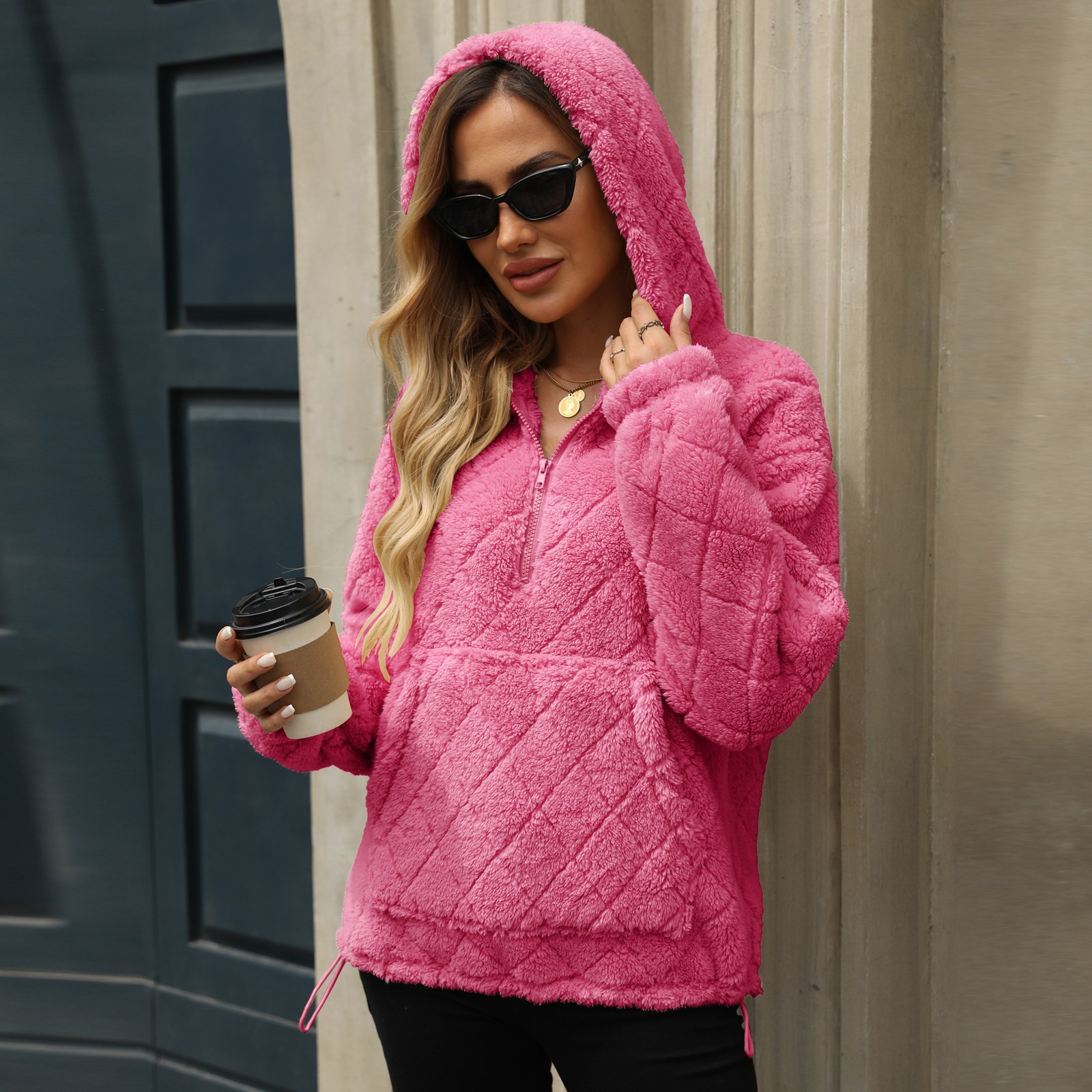 thumbnail image 4 of Sudadera con capucha y media cremallera holgada para mujer - Chaqueta informal y cómoda para el frío, 4 of 8